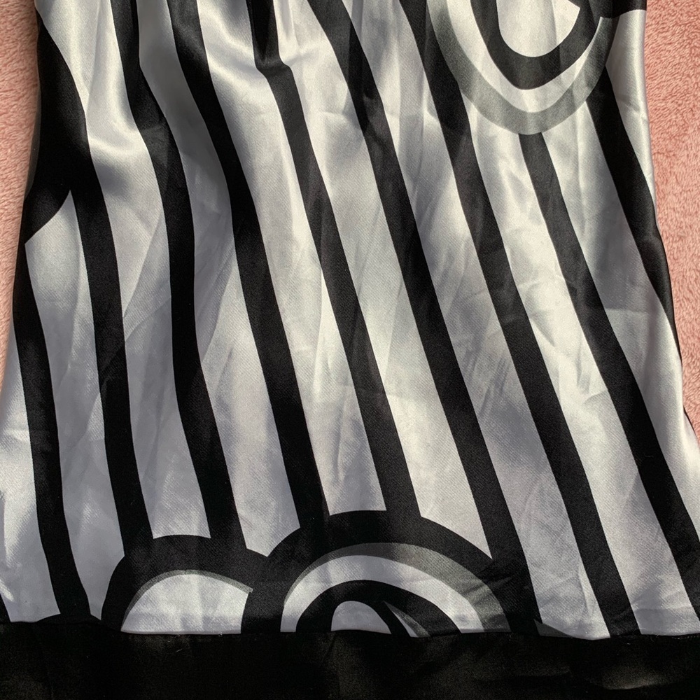 blouse - Picture 2 of 4